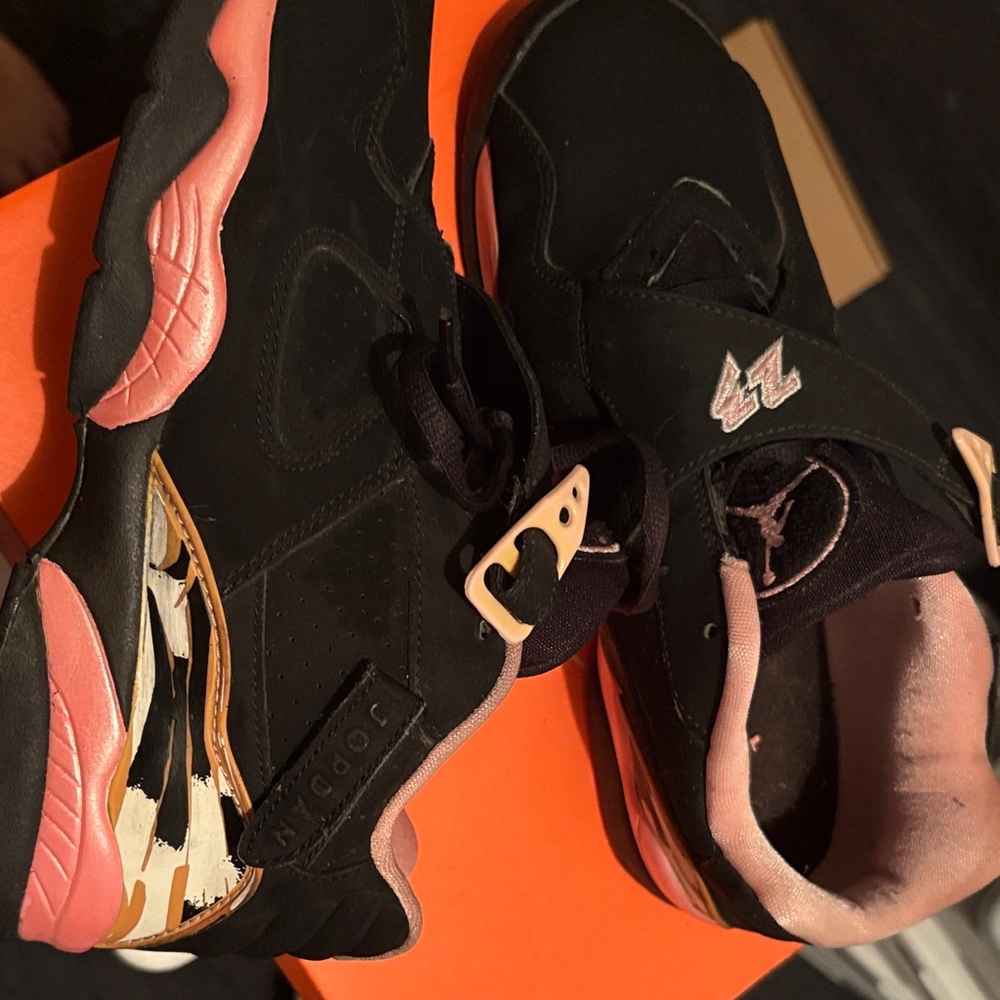 Jordan Women's Black and Pink Sneakers